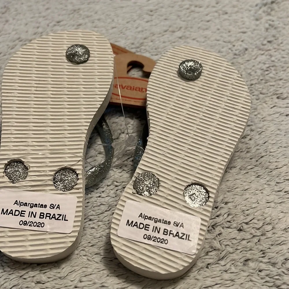 Havaianas flip flops sandals , size 9 childrens , NWT